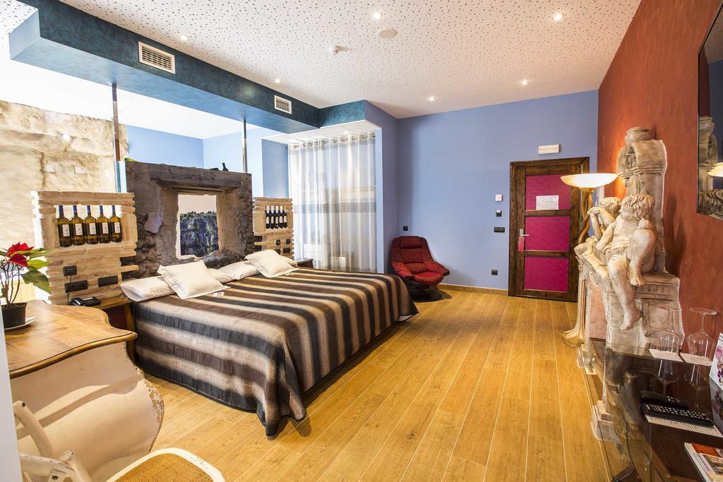Hotel Spa El Lagar De Isilla La Vid y Barrios Eksteriør bilde